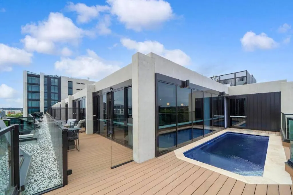Heart Of City - Pool - Parking - Self Check-In Canberra Australia